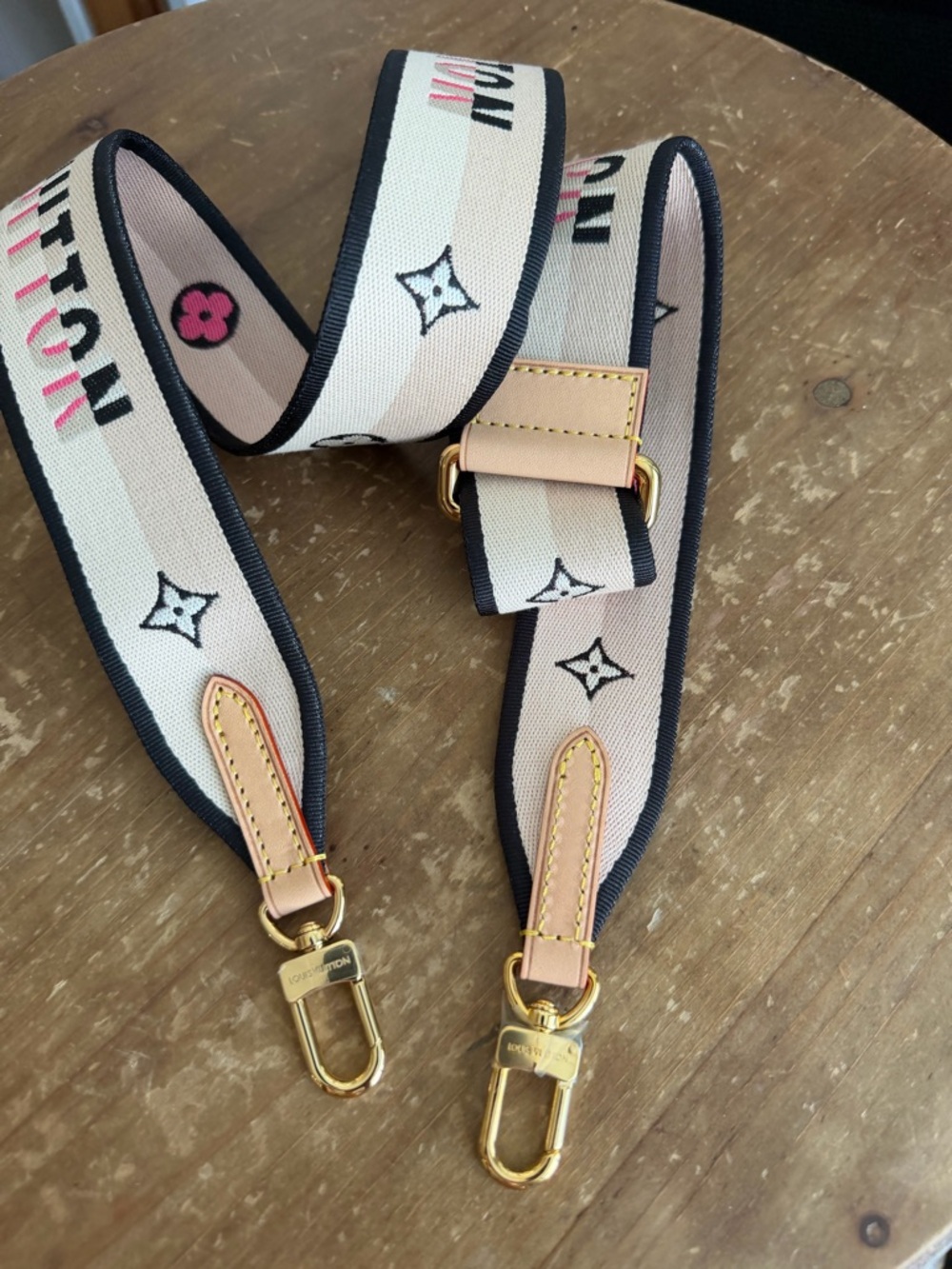 Louis Vuitton Adjustable pink black tan fabric bandouliere crossbody strap - Picture 3 of 4